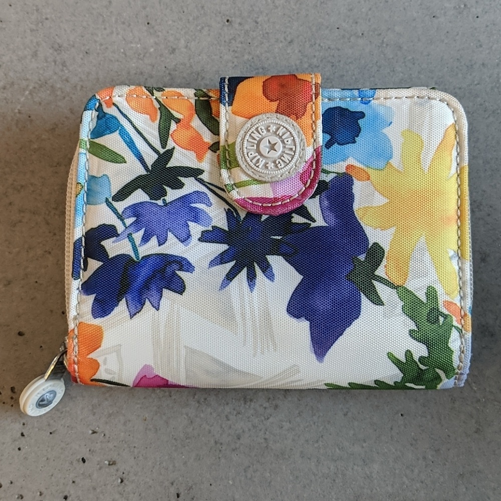 Kipling "New Money" Wallet - Flower Power